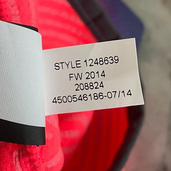 NEW Under Armour Cold Gear Teal Beanie Infrared - Picture 5 of 10